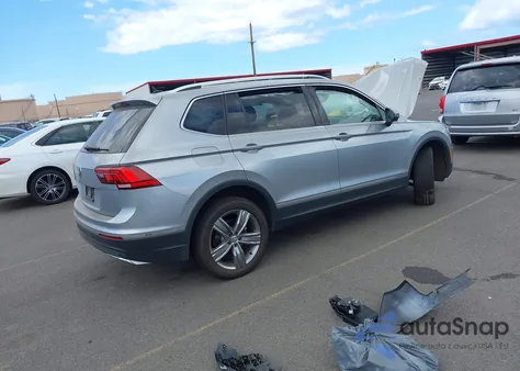 2020 Volkswagen Tiguan 2.0T Se/2.0T Se R-Line Black/2.0T Sel z USA, uszkodzony, nr VIN 3VV3B7AX5LM080698